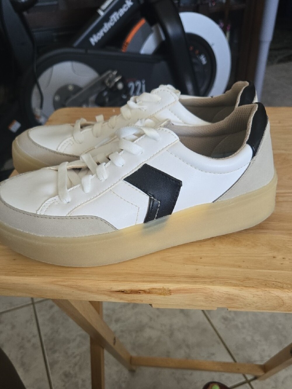 Dr. Scholl's Women's Cream and Black Platform Sneakers - Picture 5 of 9